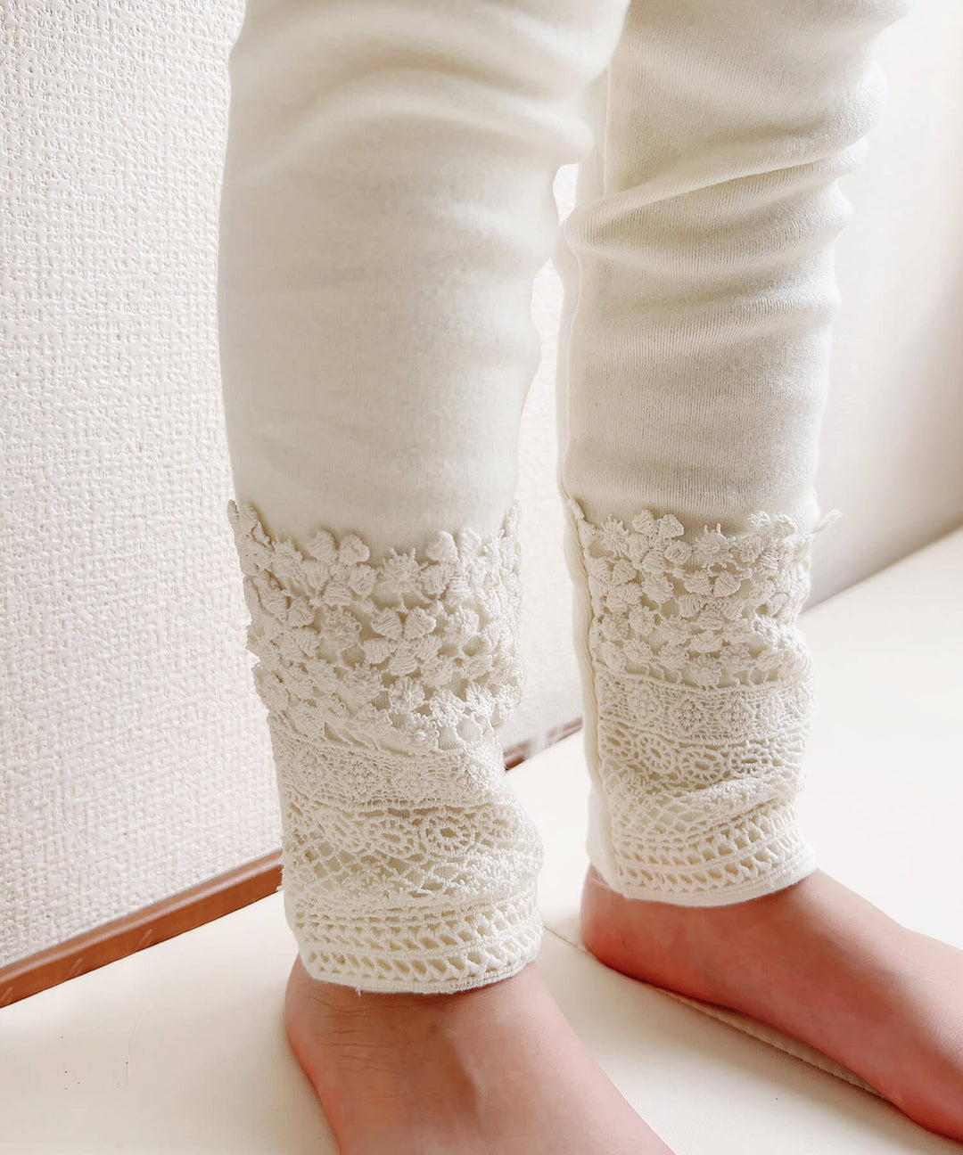 ヴィクトリアン レース レギンス (3colors)